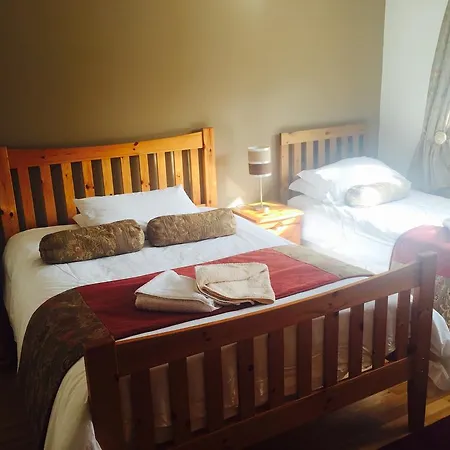 Bed & Breakfast Galvins On The Green 3*